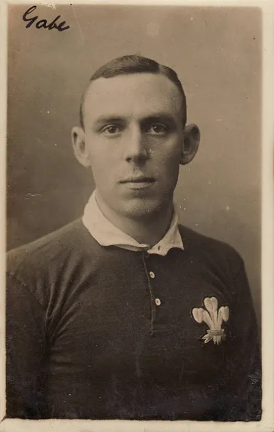 Portrait de Rhys Gabe
